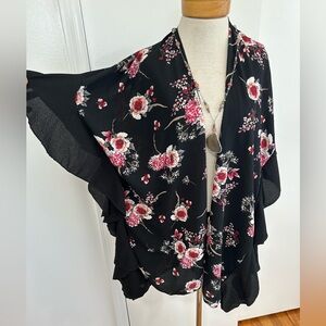 BEAUTIFUL BOHEMIAN BLACK FLORAL KIMONO DUSTER TOP